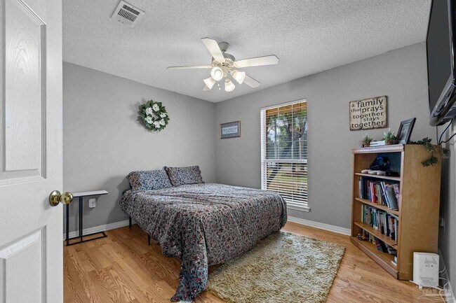 Building Photo - 8092 Hartington Dr