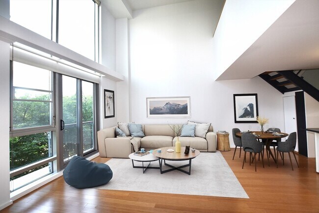 Primary Photo - 1 Earhart St