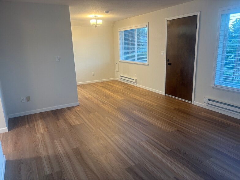 Building Photo - 7409 Hill Ave