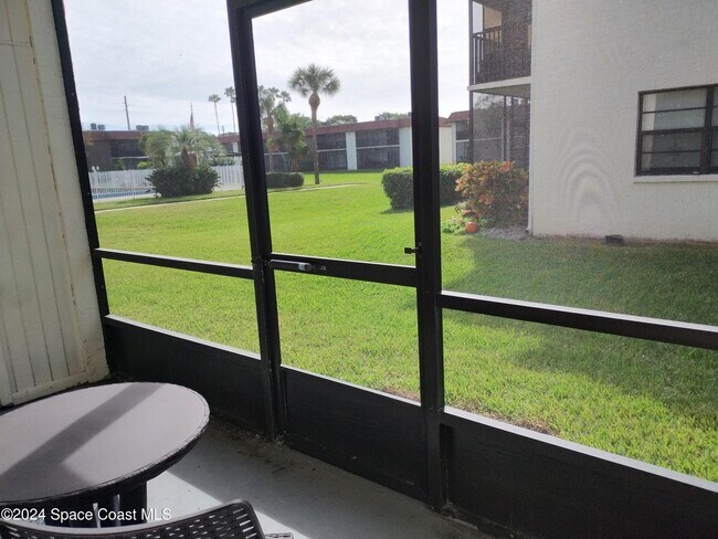 Building Photo - 200 St Lucie Ln
