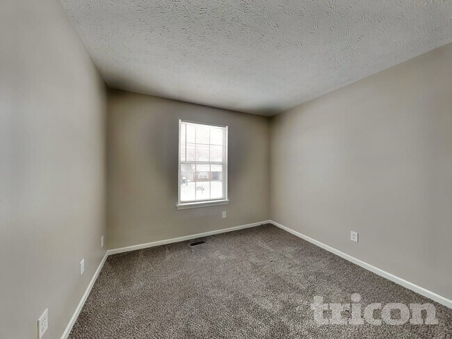 Building Photo - 1102 Berwyn Rd