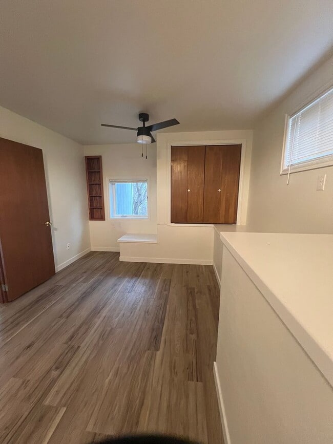 Building Photo - 276-278 Gresham St