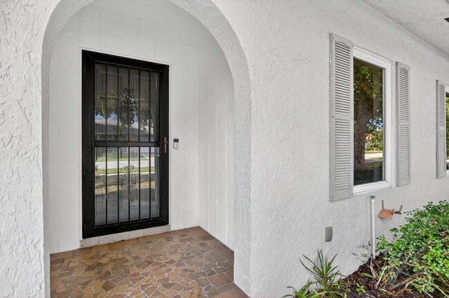 Building Photo - 1544 NW 9th St