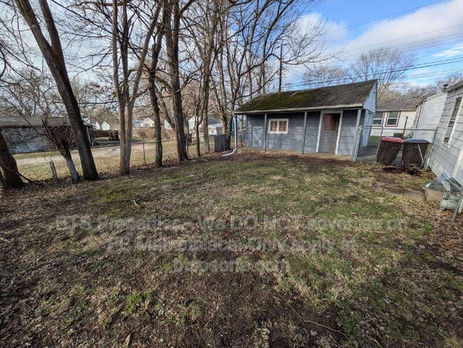 Building Photo - 906 S Tonti Cir