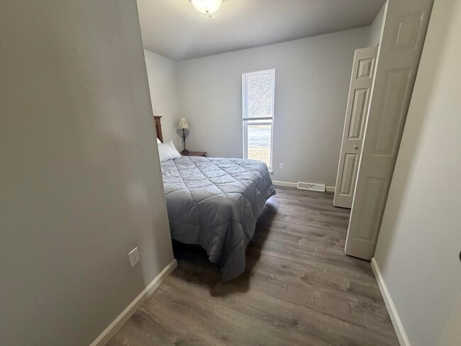 Building Photo - 202 Wheaton Ct