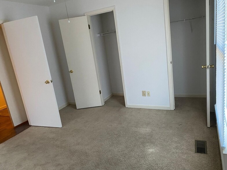 Building Photo - 7909 Sumter Pl