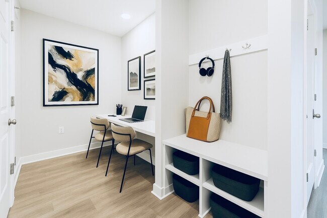 Building Photo - 250 McHenry Rd