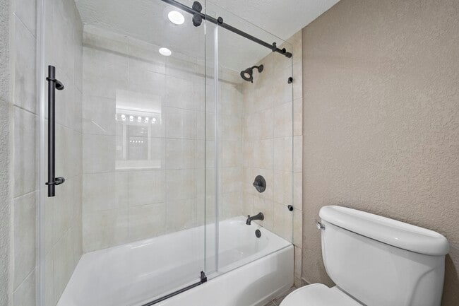 Building Photo - 1311 Antoine Dr