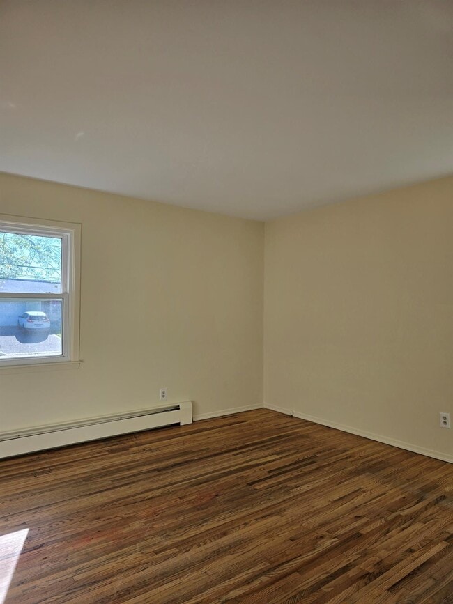 Building Photo - 74 Clifton Pl