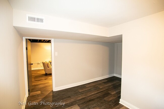 Building Photo - 690 Highland Pl