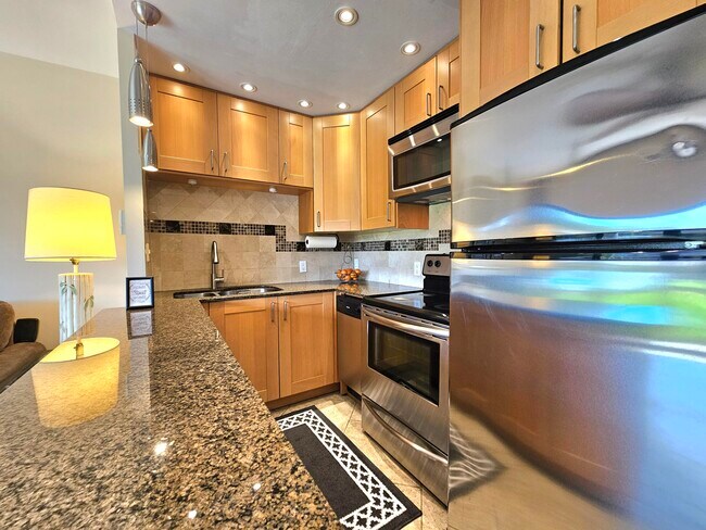 Building Photo - 3208 SE 11th St