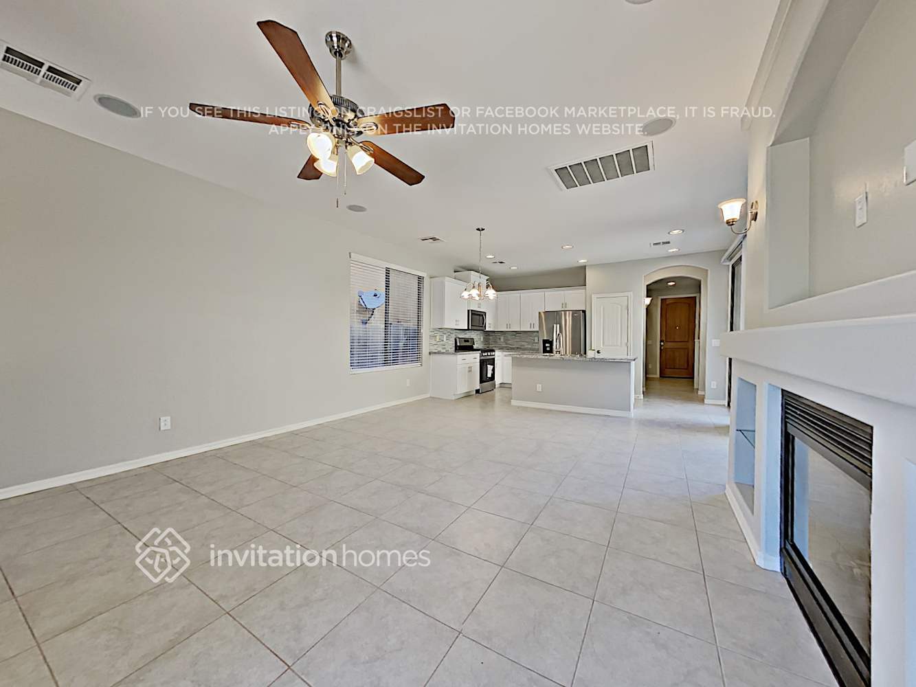 Building Photo - 14511 W Port Royale Ln