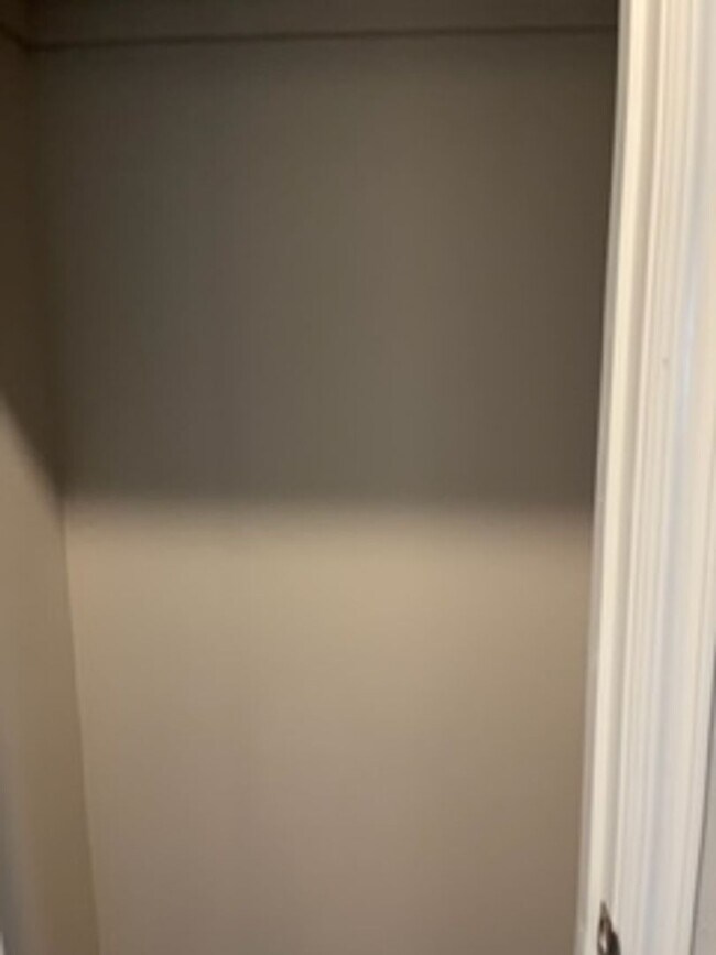 Building Photo - BRAND NEW HOME!
