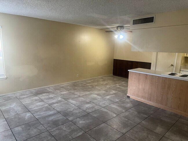 Building Photo - 1497 Dorothy Ave