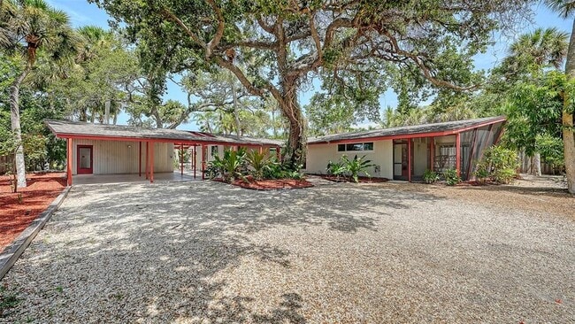 Building Photo - 4830 Higel Ave