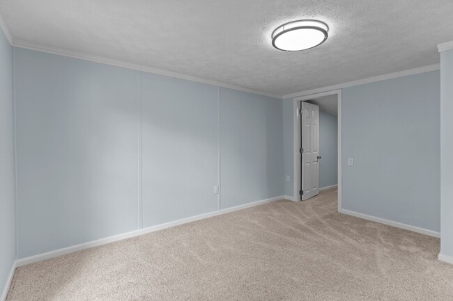 Building Photo - 2061 Center Ct SW