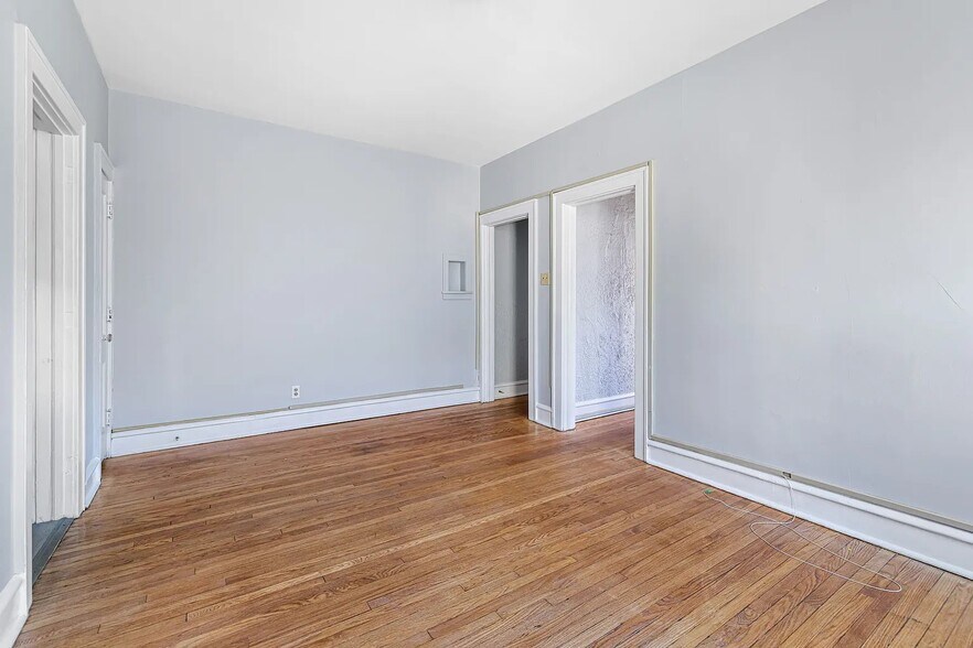 Building Photo - 109 Chestnut St