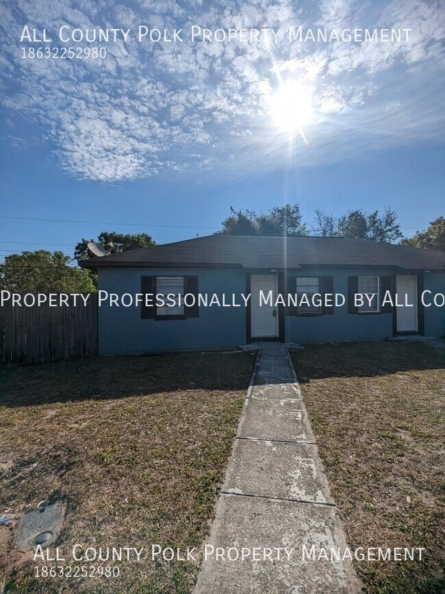 Building Photo - Spacious & Affordable! Lakeland 2 Bedroom ...