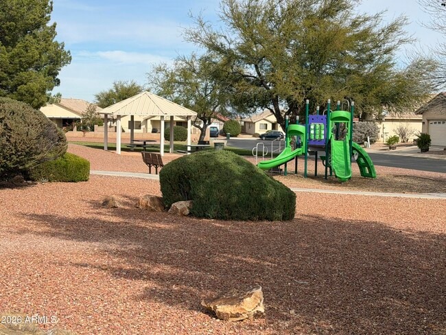 Building Photo - 4662 Redwood St