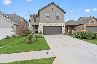 Building Photo - 1617 Purple Martin Dr