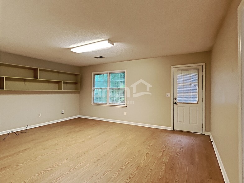 Building Photo - 5333 Muirwood Pl