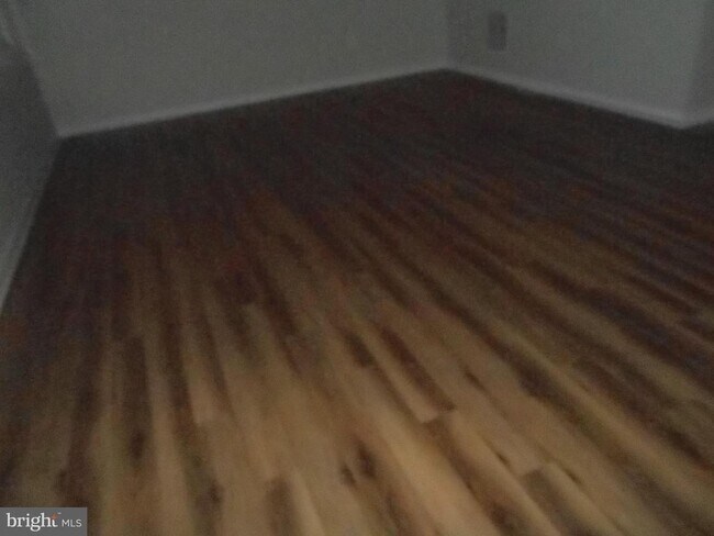 Building Photo - 202 London Downs Cir