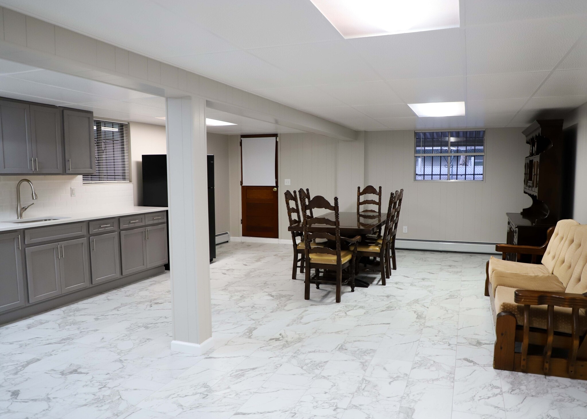 Building Photo - 15 Bleecker St