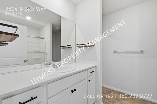 Building Photo - 2804 N 3rd Way