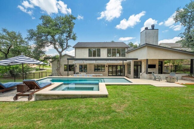 Building Photo - 2600 Arion Cir