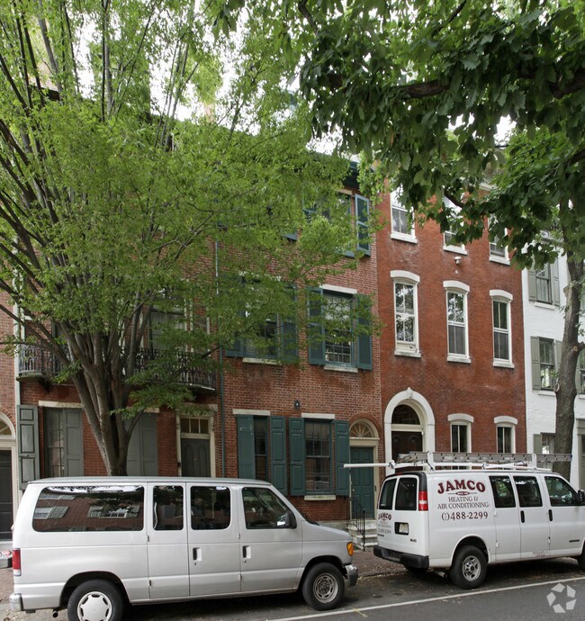 Building Photo - Spruce Street Portfolio