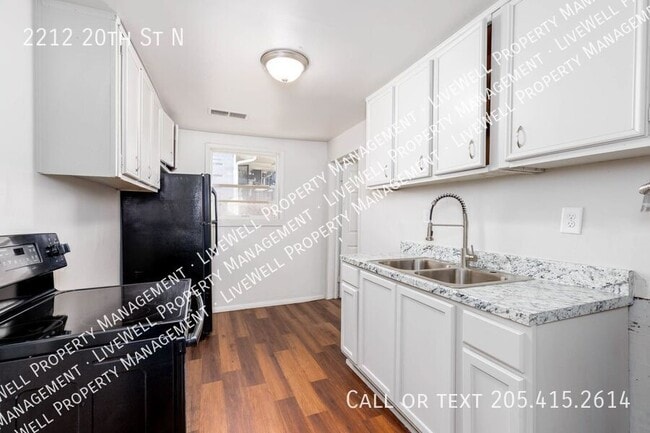 Building Photo - 2212 20th St N