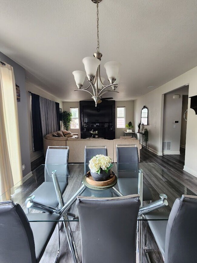 Building Photo - Long Realty & Property Management - 5 bedroom Stunning Home with Full Finished Basement