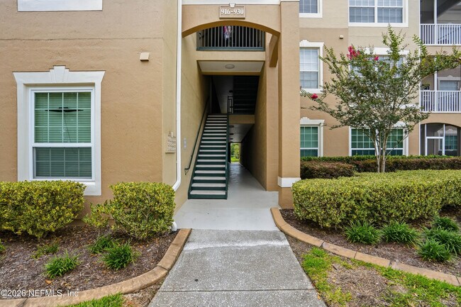 Building Photo - 7990 Baymeadows Cir E