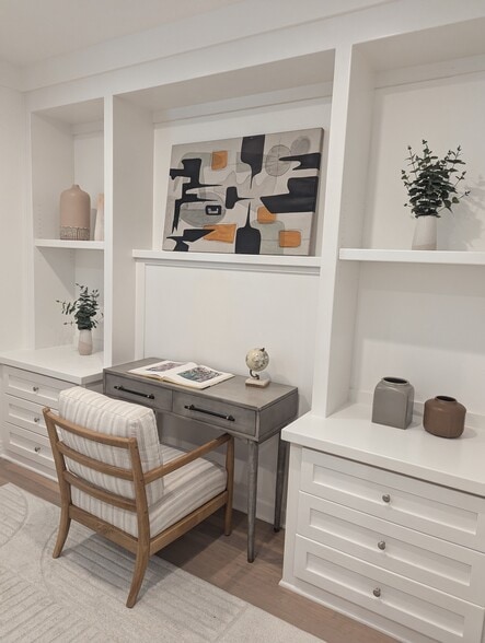 Building Photo - 7100 Playa Vista Dr