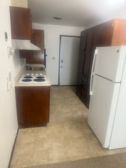 Building Photo - 840 N Colorado St