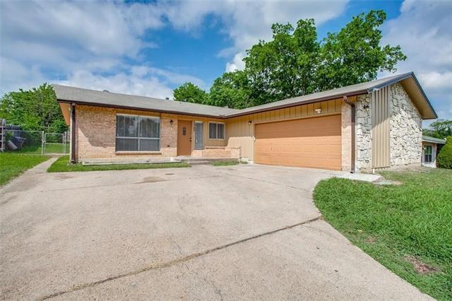 Building Photo - 1723 Windchime Dr