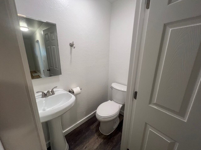 Building Photo - 4 Bed 1.5 Bath in Prime Bench Location!