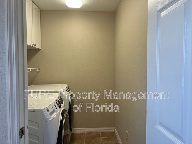 Building Photo - 112 Pecan Run