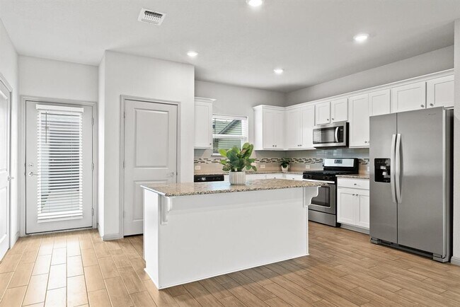 Building Photo - 5913 Charles Merle Dr.