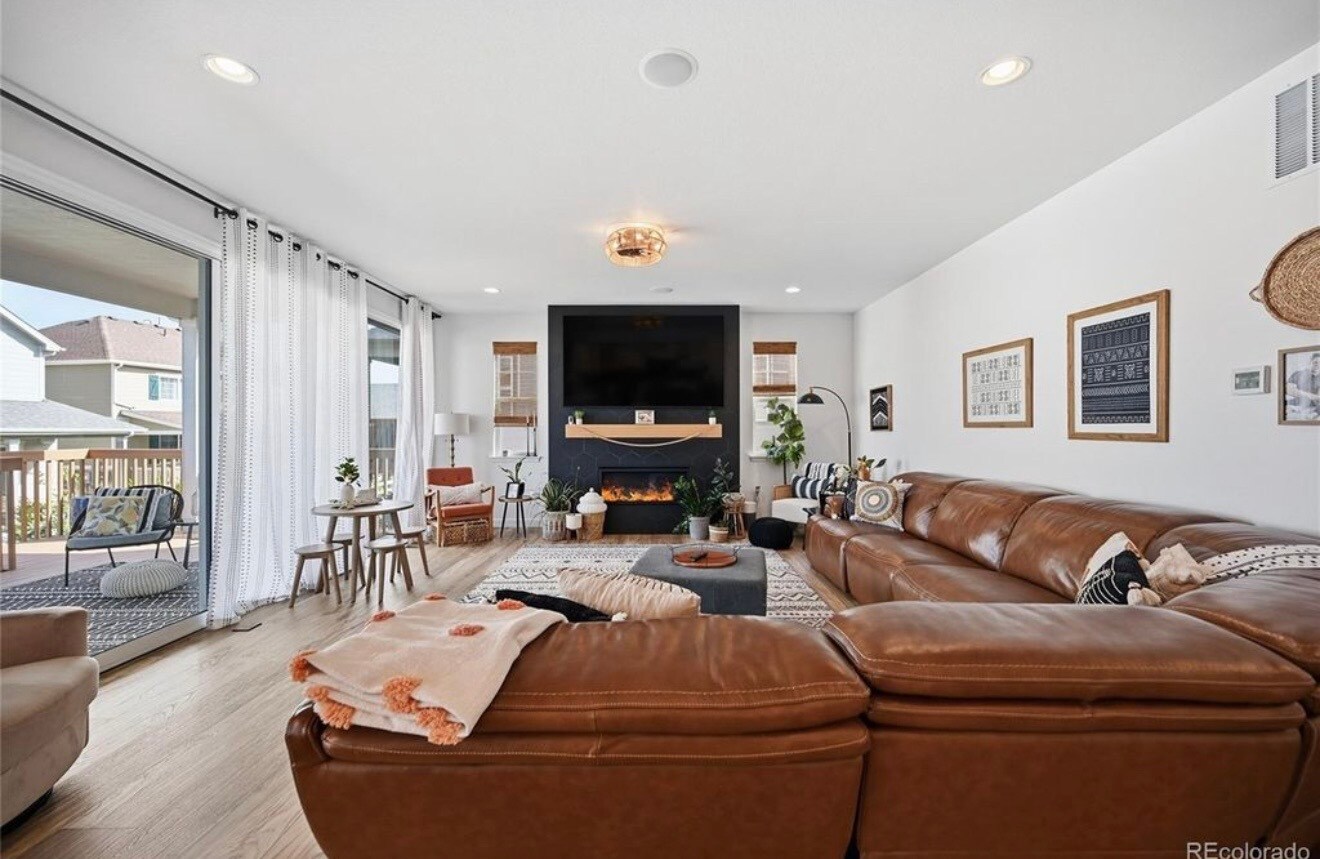 Building Photo - 7254 S Waterloo Way