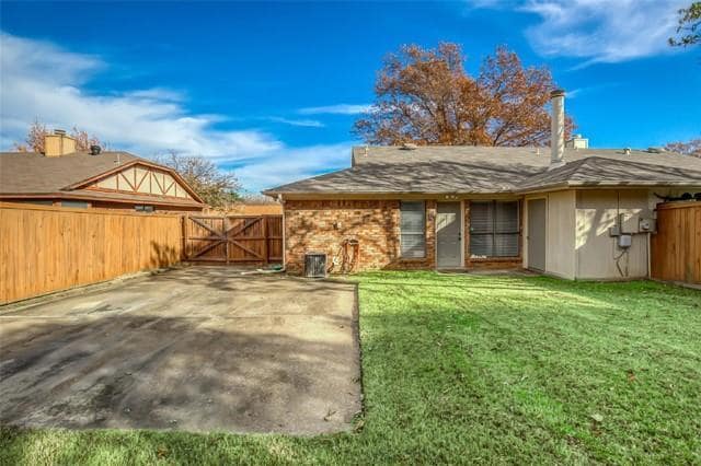 Building Photo - 1113 Oaklawn Ct