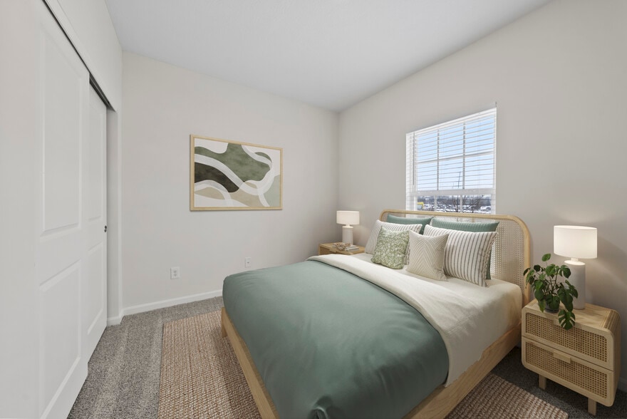 Building Photo - Madden's Pointe