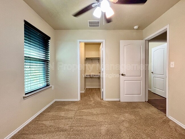 Building Photo - 7322 Azalea Square