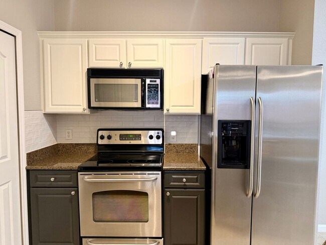 Building Photo - 12965 Positano Cir