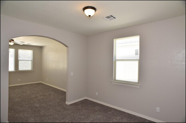 Building Photo - 10617 Hidden Palm Pl