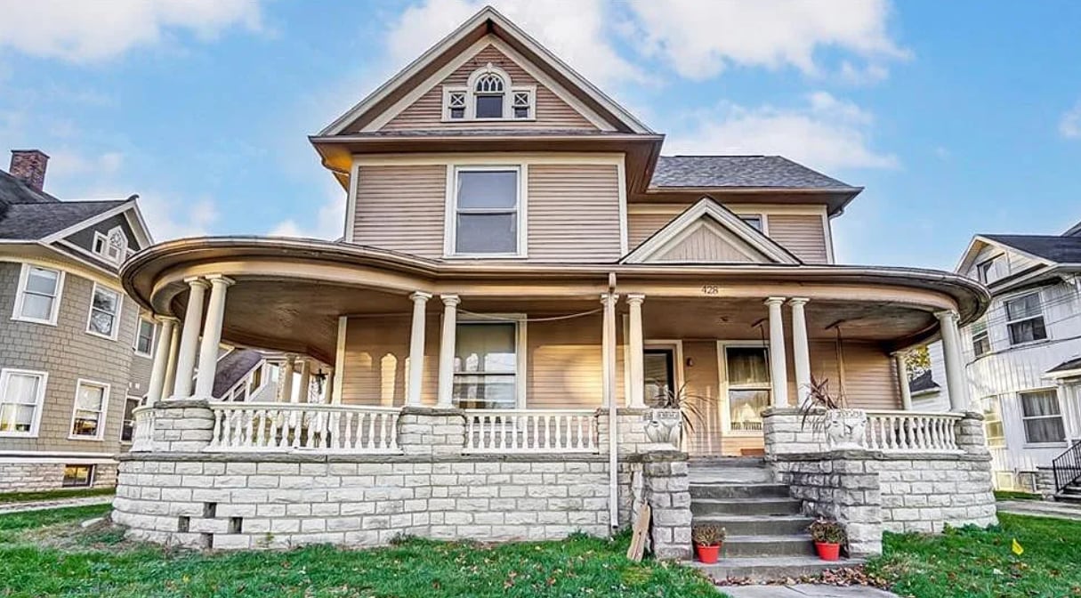 3 units inside this very large home. Unit 2 is upstairs unit. - 428 S Main St