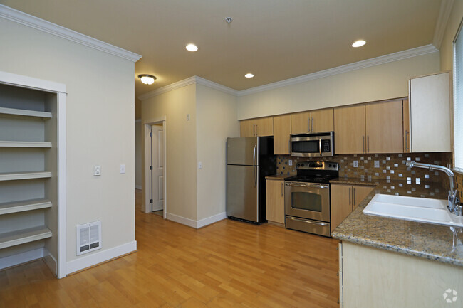 2BR, 2.5BA - 1,325SF - Northshore Townhomes