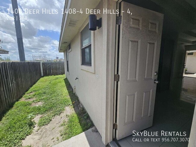 Building Photo - 1408 Deer Hls