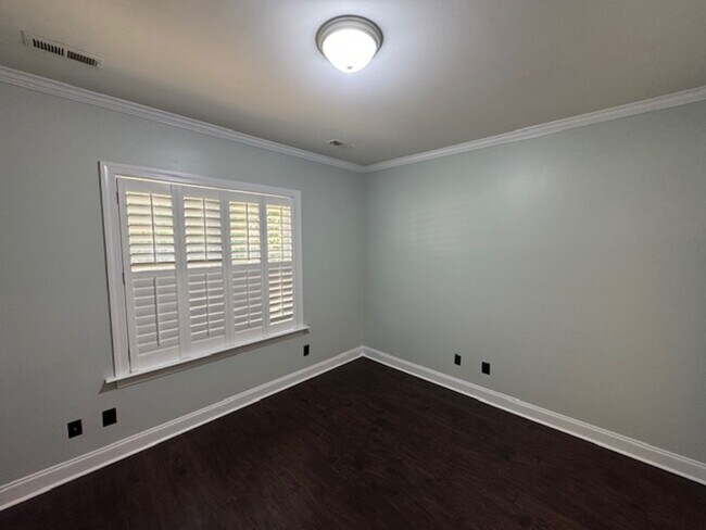 Building Photo - Charming 3-Bedroom Retreat in Wake Forest