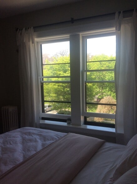 Bedroom view - 1011 Hull Terrace